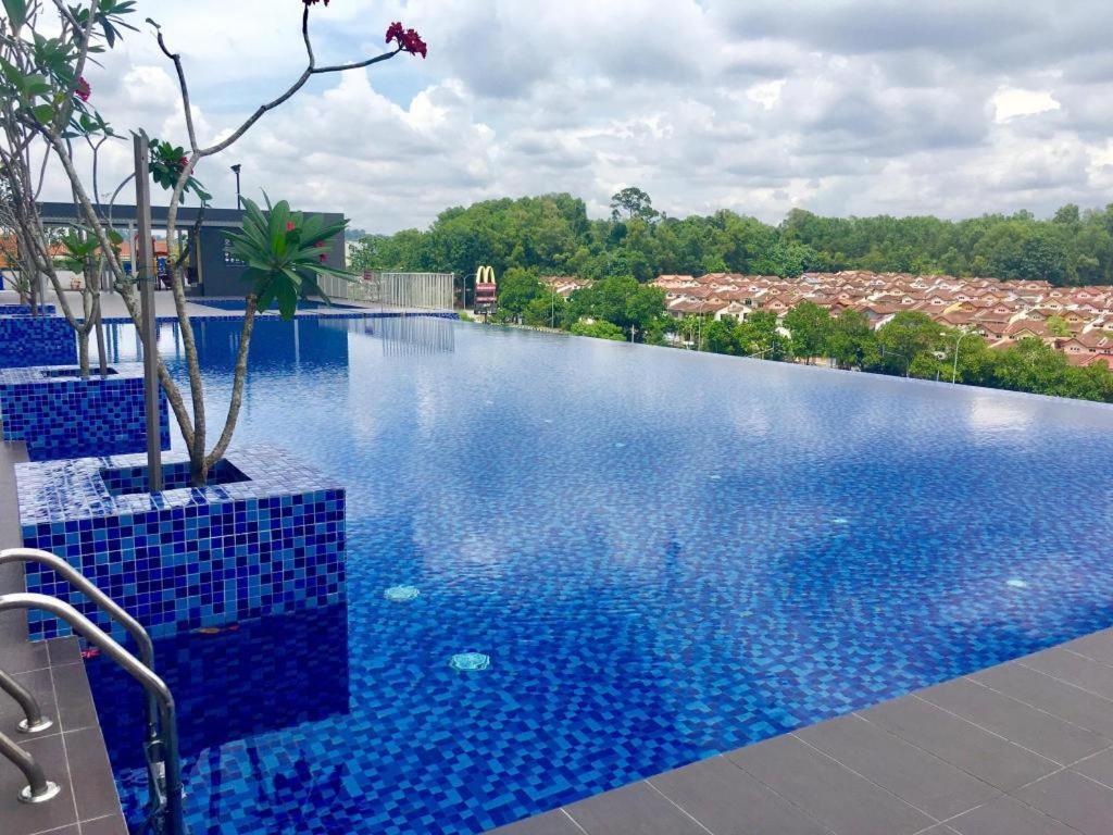 Azin Ramli Studio Seri Kembangan Εξωτερικό φωτογραφία